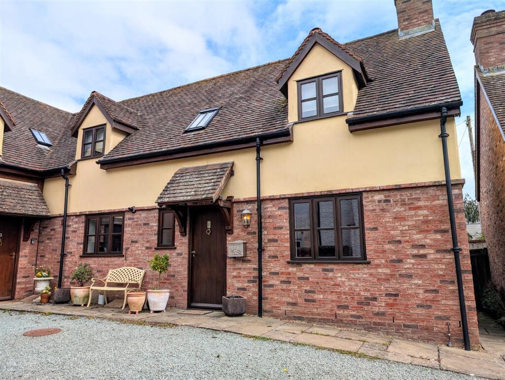 Main image of property: 2 Churchway Cottages, Church Stretton, SY6 6BF