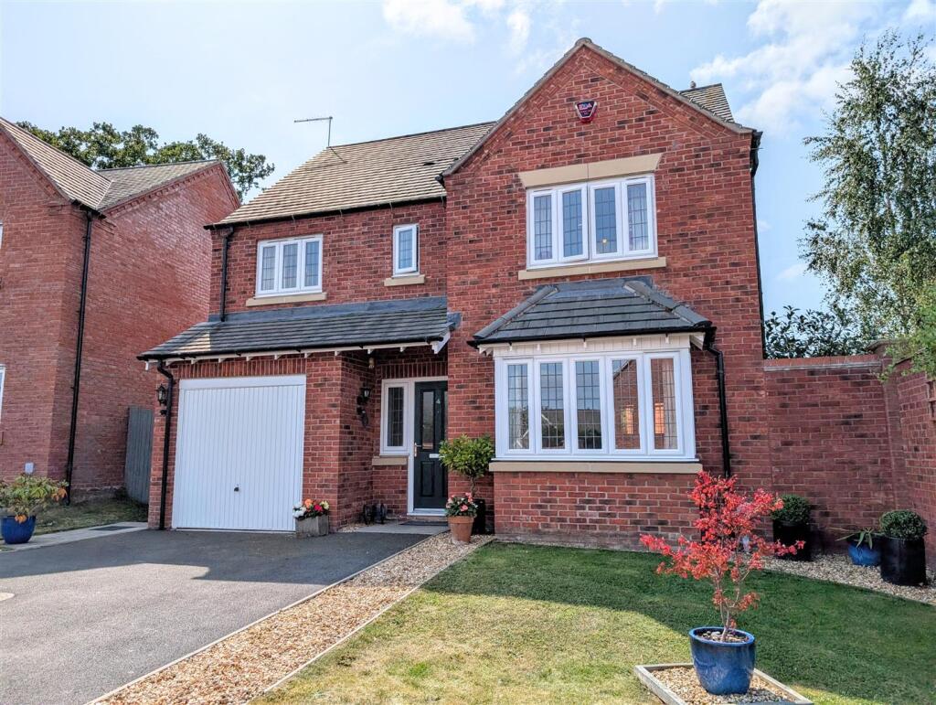 Main image of property: 4 Wray Drive, Pontesbury, Shrewsbury, SY5 0FF