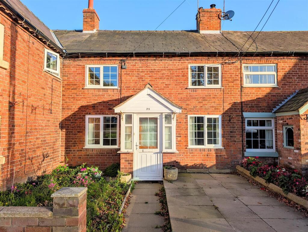 Main image of property: 25 Shrewsbury Road, Hadnall, Shrewsbury, SY4 4AG