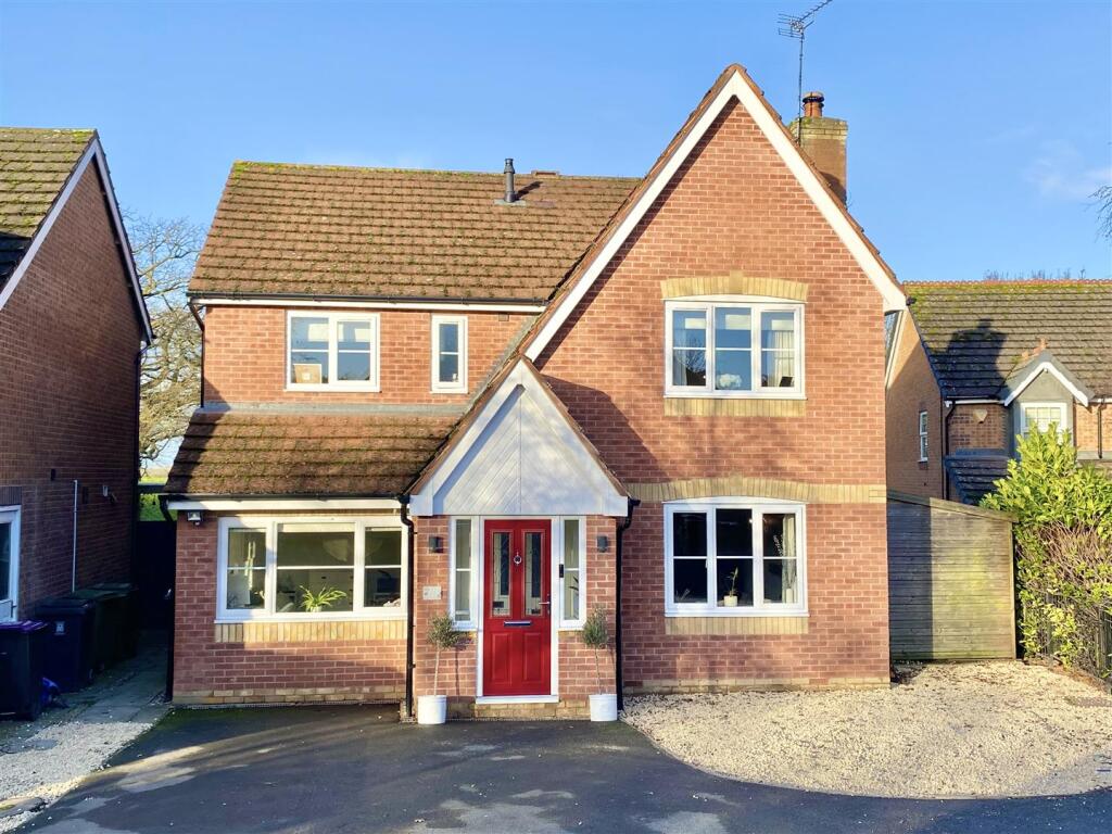 Main image of property: 22 Hanley Lane, Bayston Hill, Shrewsbury SY3 0JN