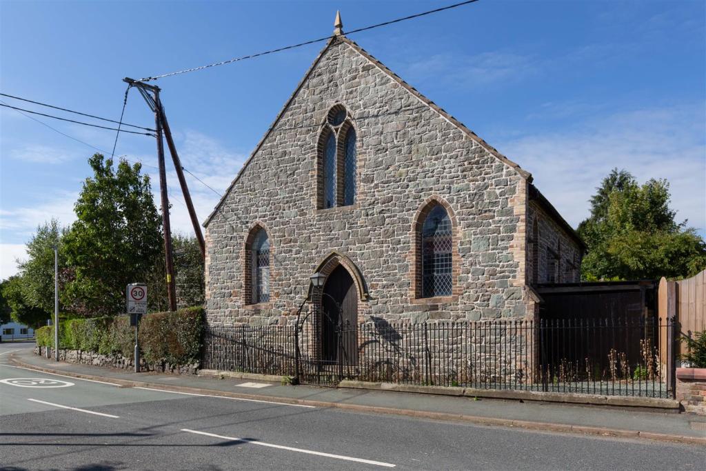 3 bedroom detached house for sale in Domgay House, Four Crosses