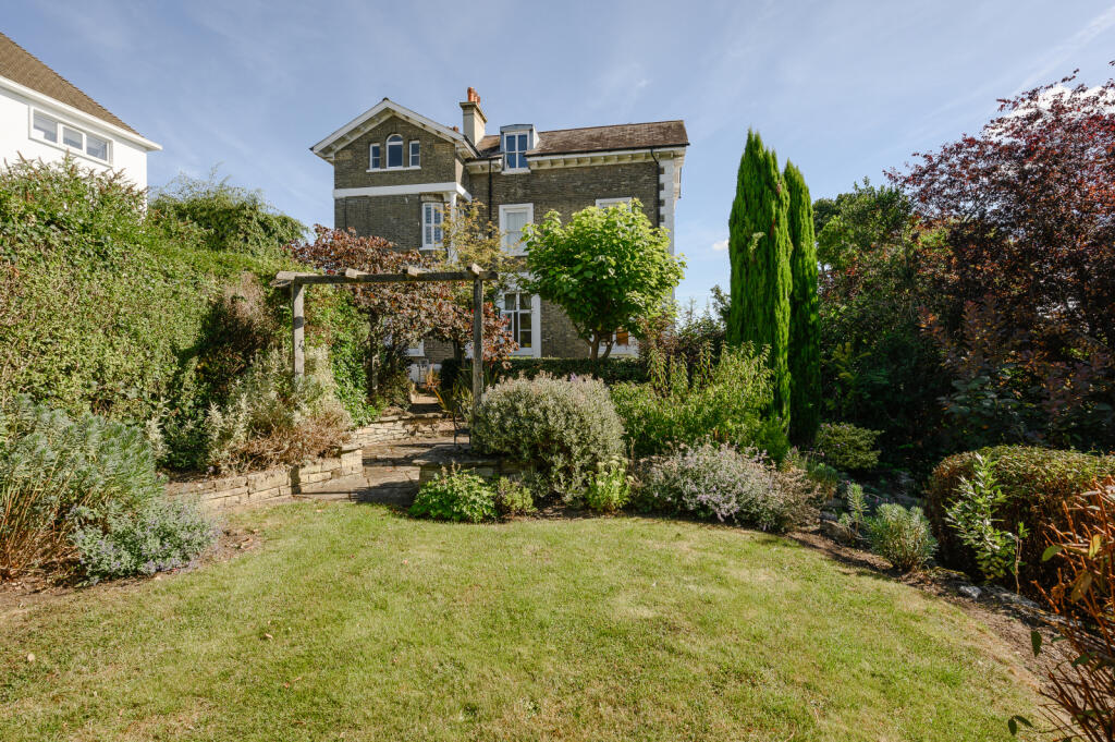 Main image of property: Sunnyside, London, SW19