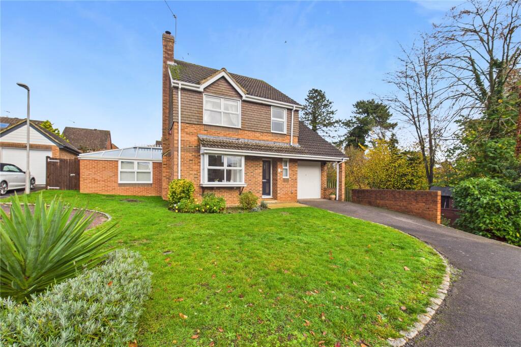 Main image of property: Pembroke Close, Burghfield Common, Reading, RG7