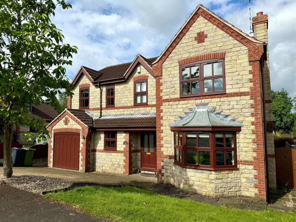 5 bedroom detached house for sale in Tumbling Hill, Heage, Belper, DE56