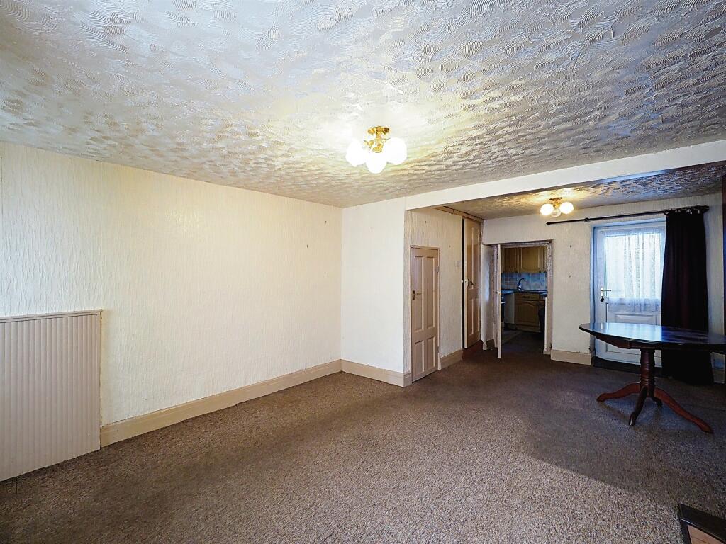 2 bedroom terraced house for sale in Nottingham Road, Belper, DE56