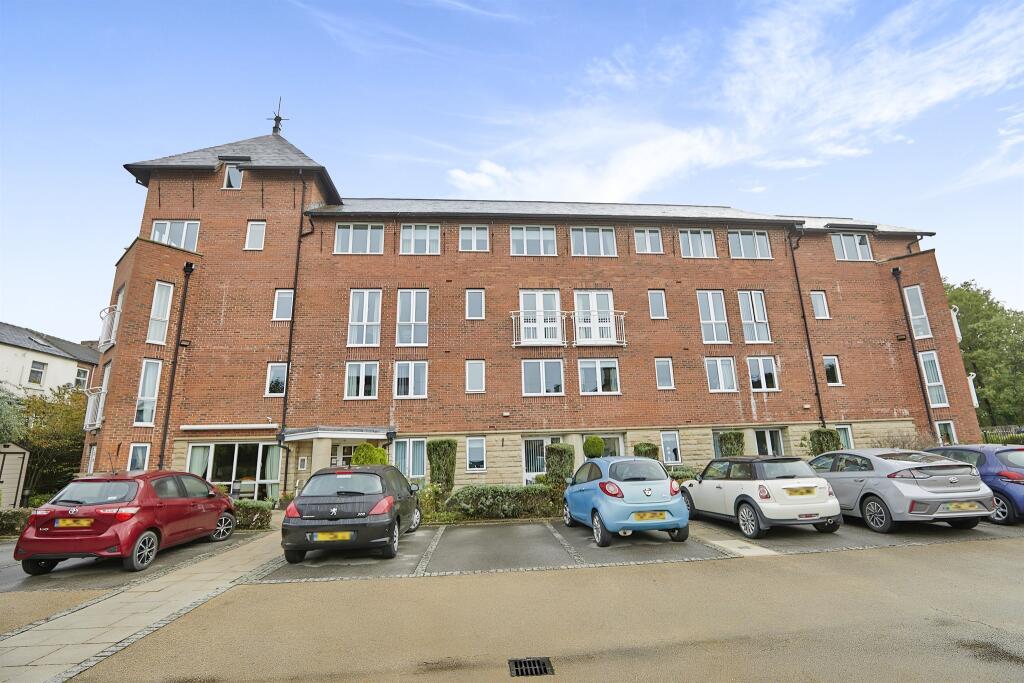 1 bedroom retirement property for sale in Kedleston Close, Belper, DE56