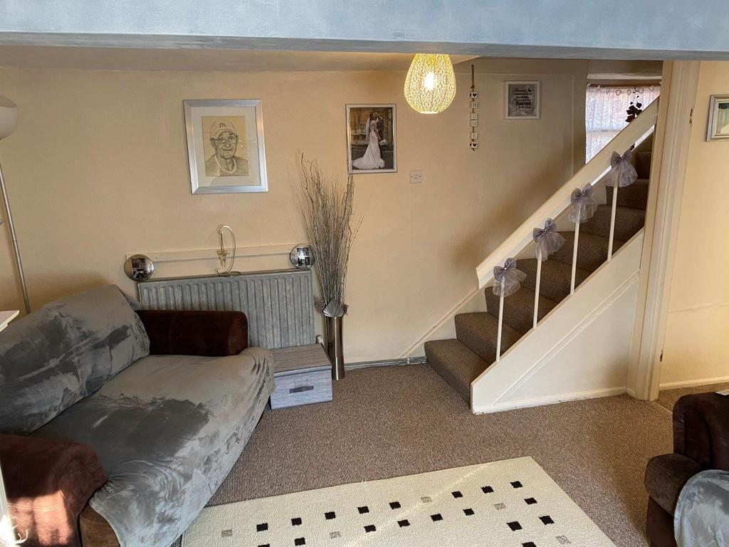 2 bedroom semidetached house for sale in 25 Spalding Road, Bourne