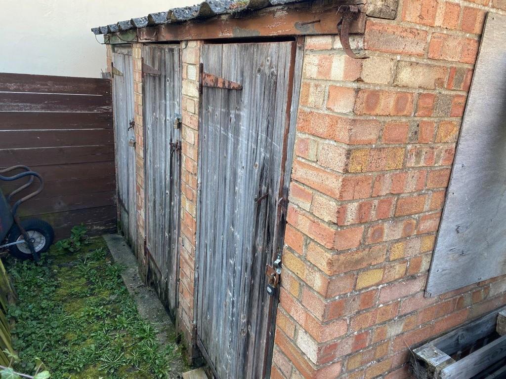 2 bedroom semidetached house for sale in 27 Spalding Road, Bourne