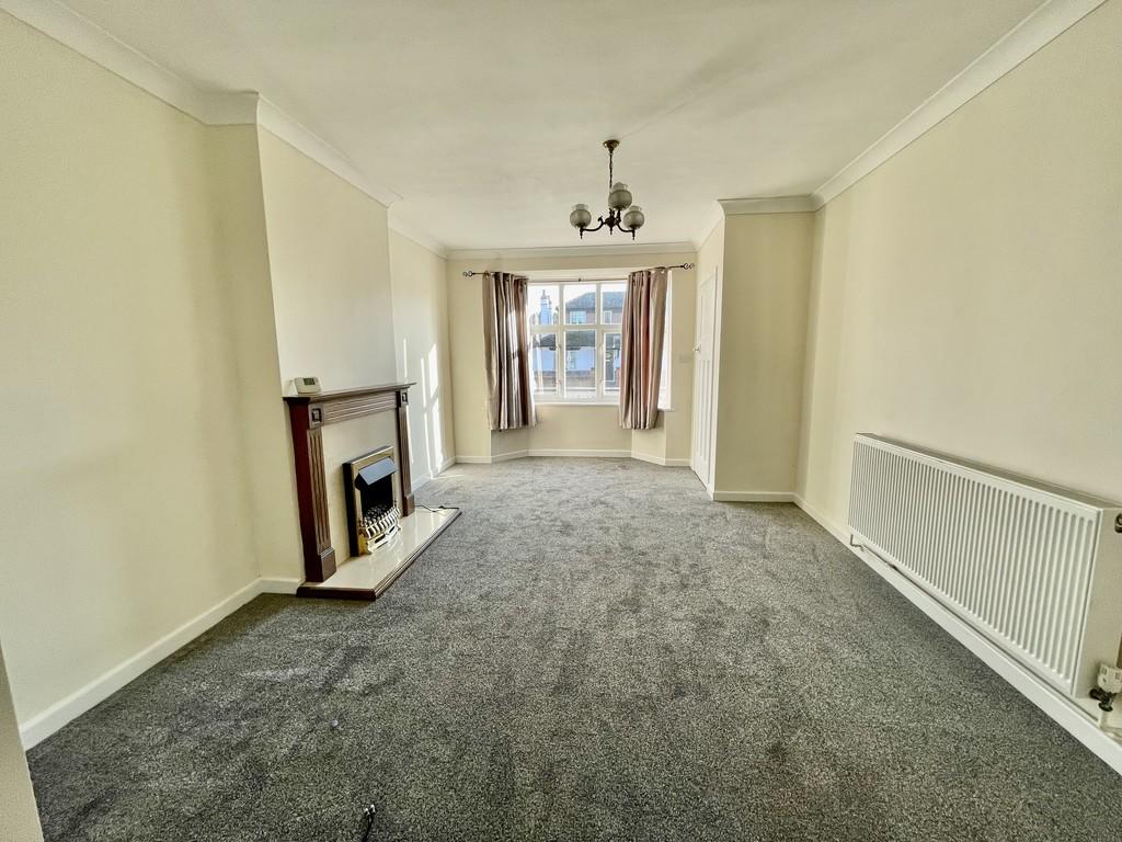 4 bedroom semidetached house for sale in Halmer Gate, Spalding, PE11