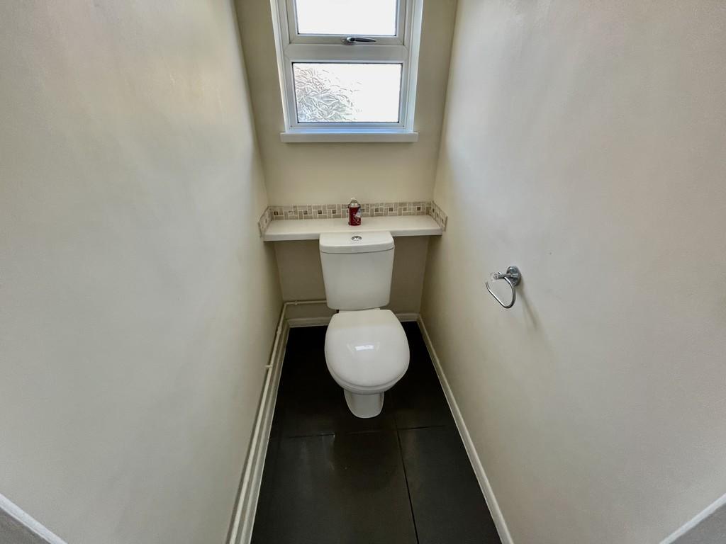 4 bedroom semidetached house for sale in Halmer Gate, Spalding, PE11