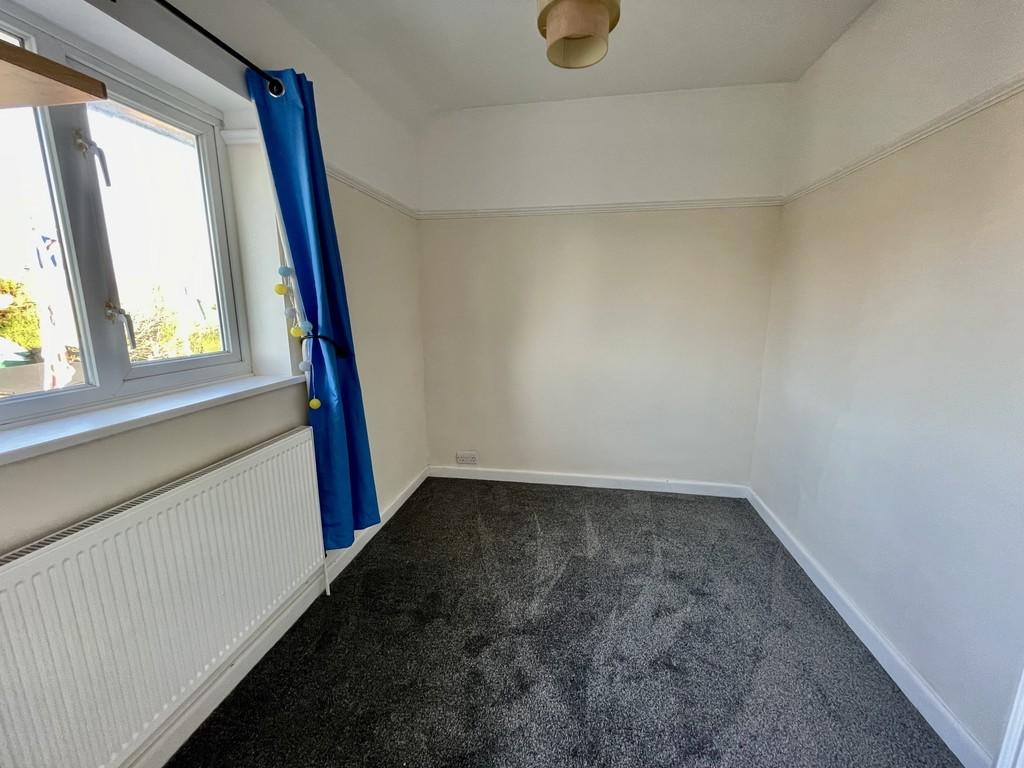 4 bedroom semidetached house for sale in Halmer Gate, Spalding, PE11