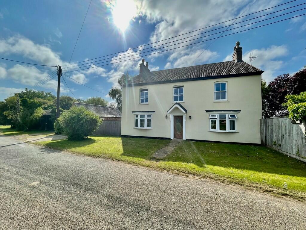 4 bedroom detached house for sale in Lutton Garnsgate, Long Sutton, PE12