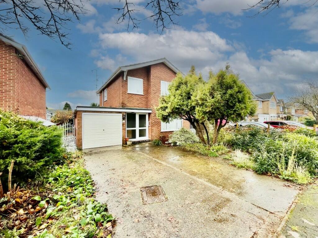 3 bedroom detached house for sale in Hatt Close, Moulton, PE12