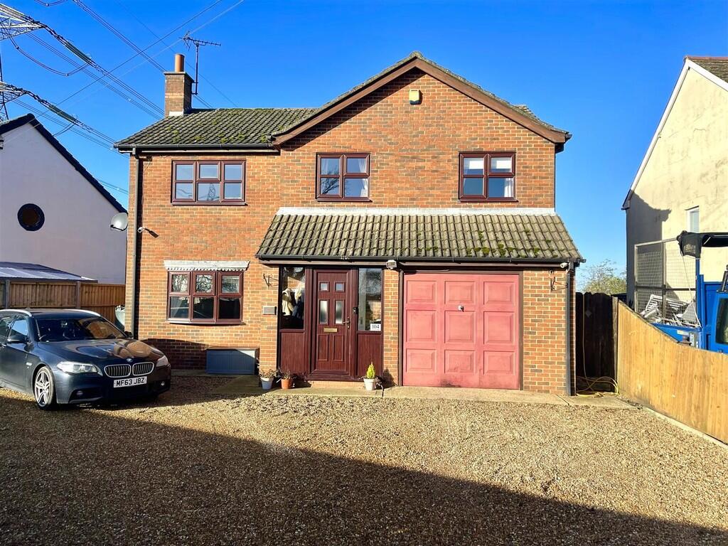 4 bedroom detached house