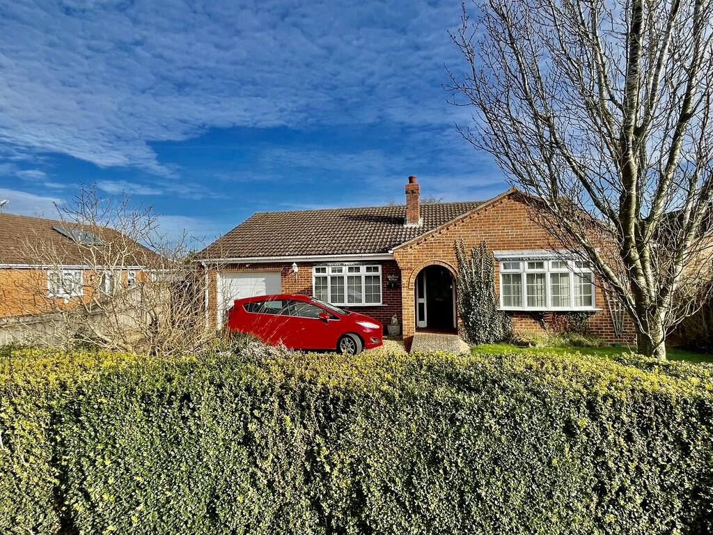 3 bedroom detached bungalow for sale in Bells Drove, Sutton St James, PE12