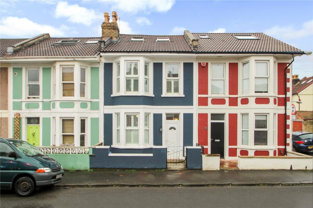 3 bedroom terraced house for sale in Paultow Road, Victoria Park