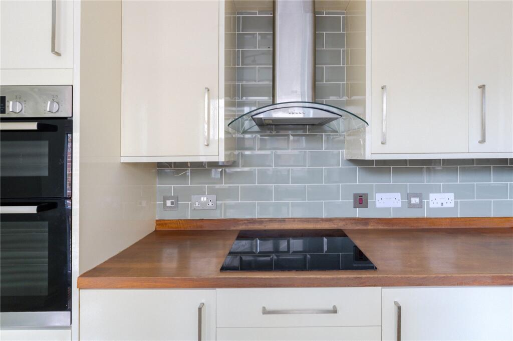Additional property image - Hill Avenue, Victoria Park, BS3