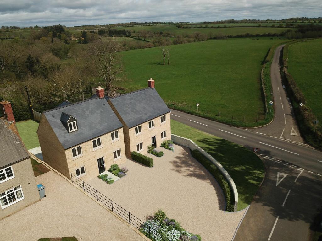 4 bedroom detached house for sale in Cleveley Road development, Enstone, OX7 4LL, OX7