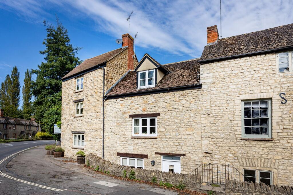 Main image of property: Oxford Street, Woodstock, OX20