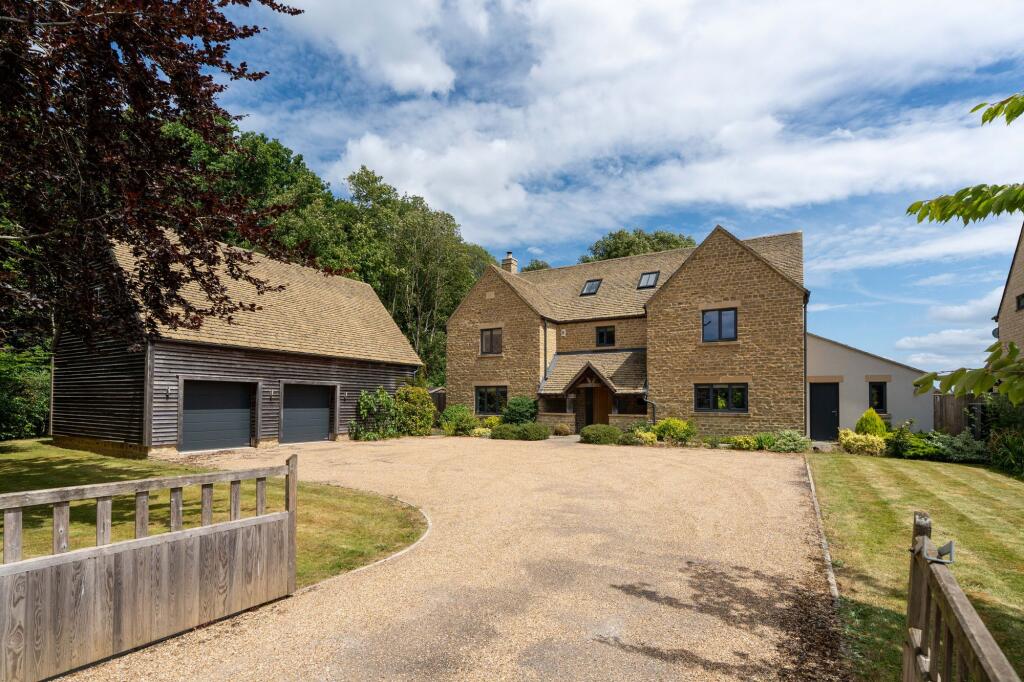 Main image of property: Akeman Street, Combe OX29