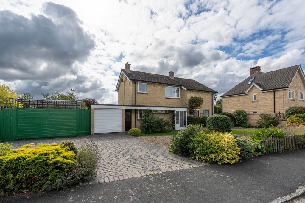 Main image of property: Vermont Drive, Woodstock, OX20