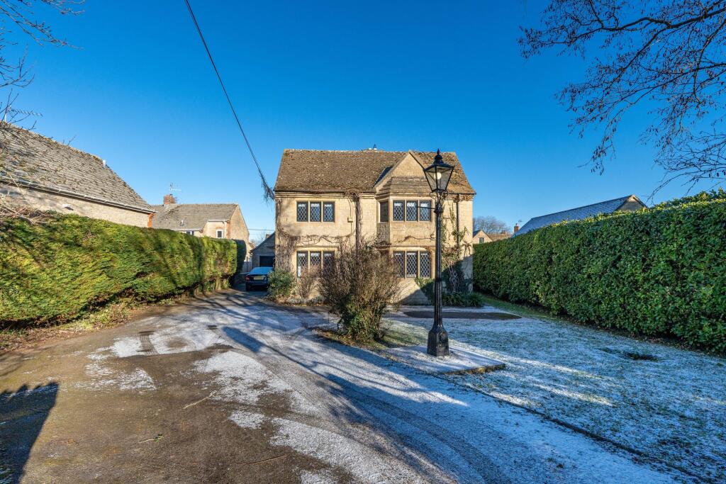 Main image of property: Churchfields, Stonesfield, OX29