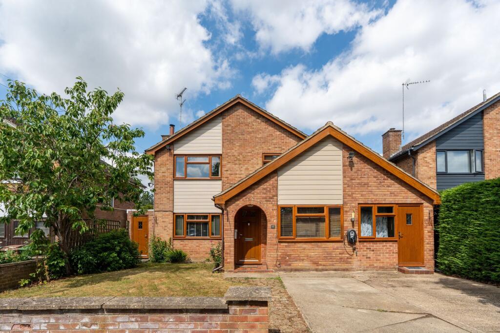 Main image of property: Meadow Close, Farmoor, OX2