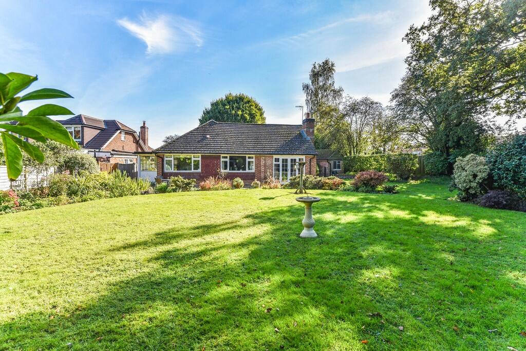 3 bedroom detached bungalow for sale in Rother Close, Petersfield
