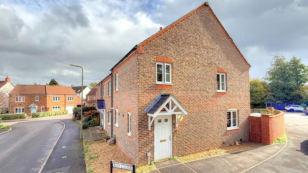 Main image of property: Ray Close, Petersfield, Hampshire