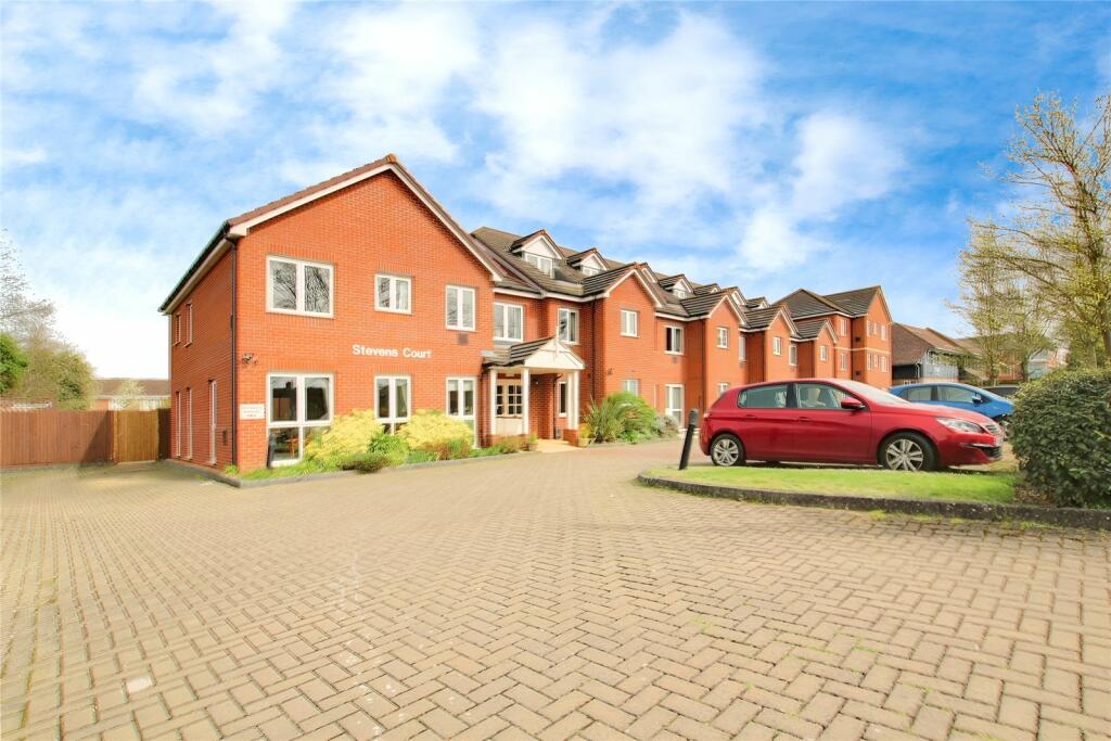 Main image of property: Reading Road, Winnersh, Wokingham, Berkshire, RG41