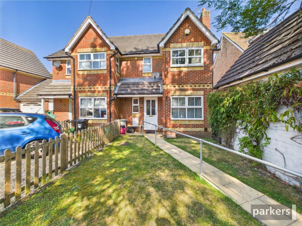 Main image of property: Headley Close, Woodley, Reading, Berkshire, RG5