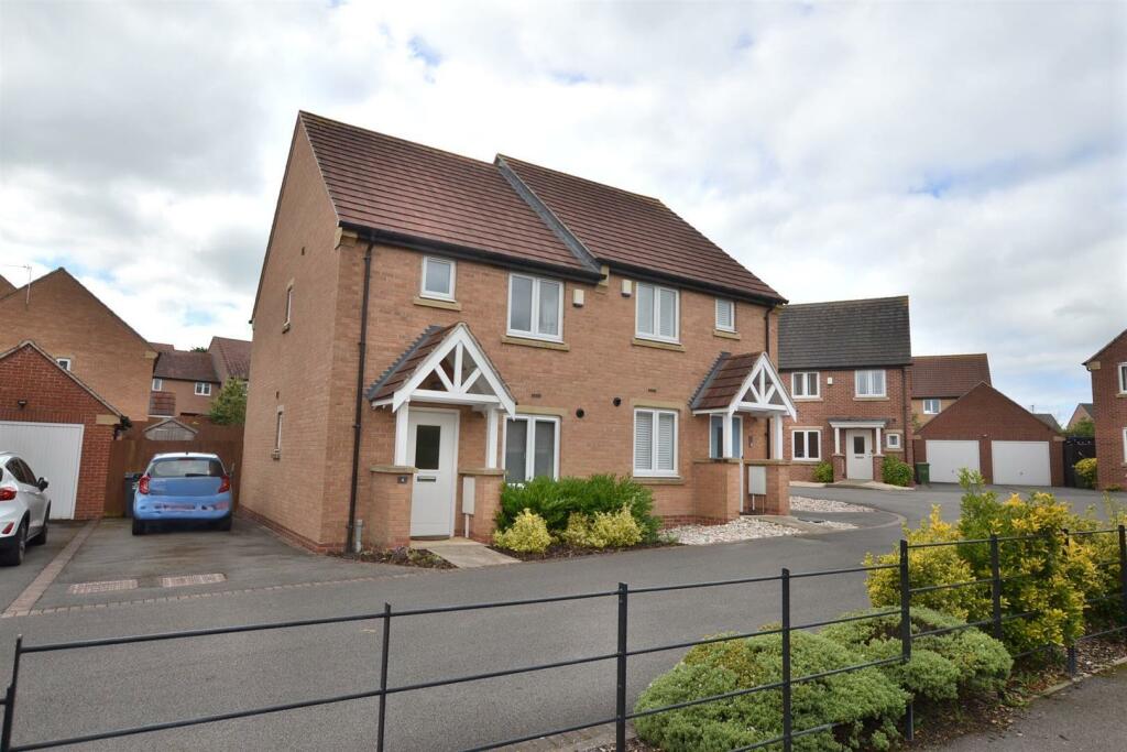 2 bedroom semidetached house for sale in Cowslip Drive, Shepshed