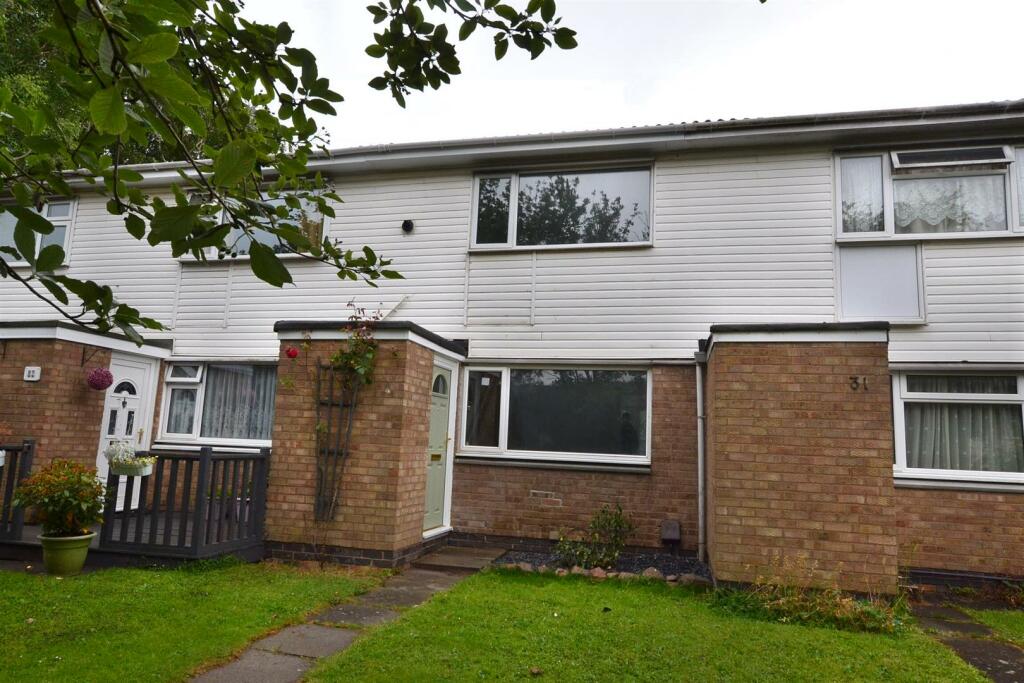 2 bedroom town house for rent in Brushfield Avenue, Sileby