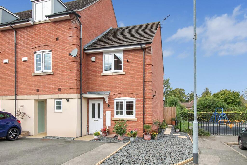 Main image of property: Threadcutters Way, Shepshed, Leicestershire