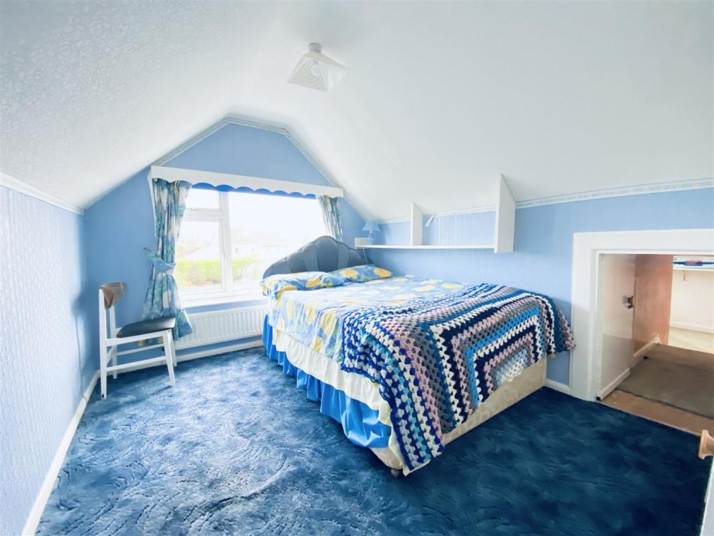 4 bedroom detached bungalow for sale in Swannington Road, Coalville