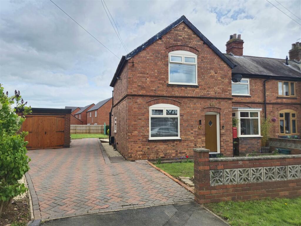 3 bedroom semidetached house for sale in Little Warton Road, Warton