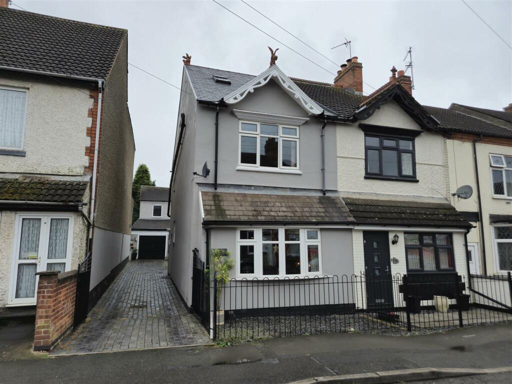 3 bedroom end of terrace house for sale in Midland Road, Ellistown