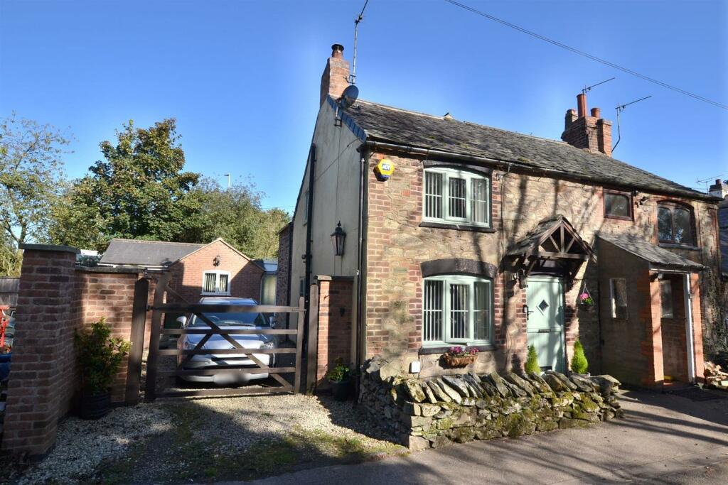 Main image of property: Copt Oak Road, Markfield, Leicestershire