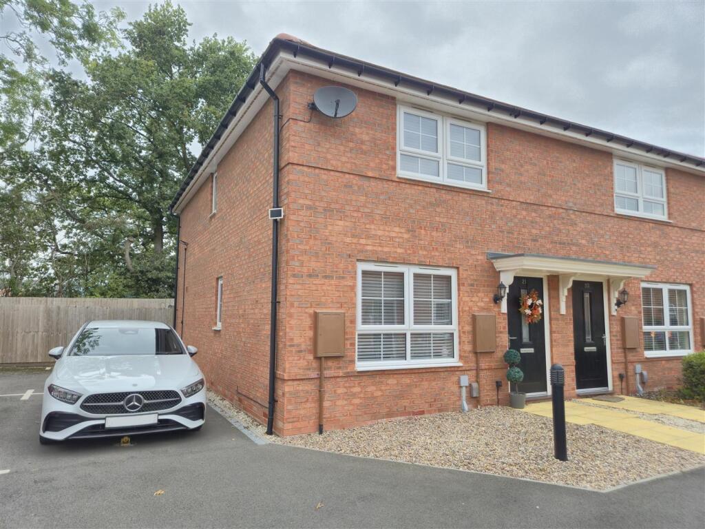 Main image of property: Moon Avenue, Hugglescote, Leicestershire