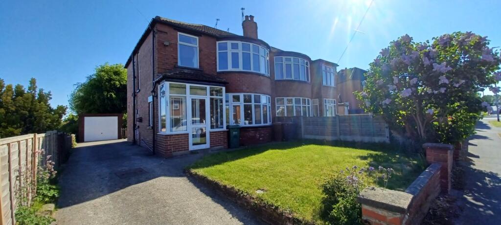 Main image of property: West Park Drive West, Leeds, West Yorkshire, LS8