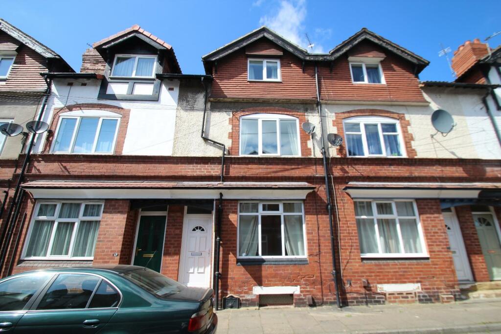 1 bedroom terraced house for rent in 19, Hawthorn View, Leeds, West Yorkshire, LS7