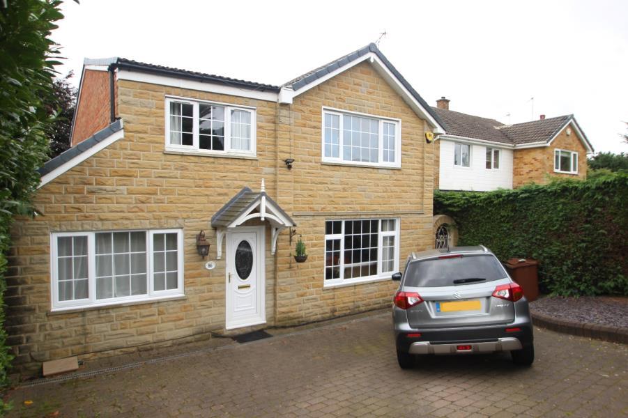4 bedroom detached house for rent in Wigton Lane, Alwoodley, Leeds