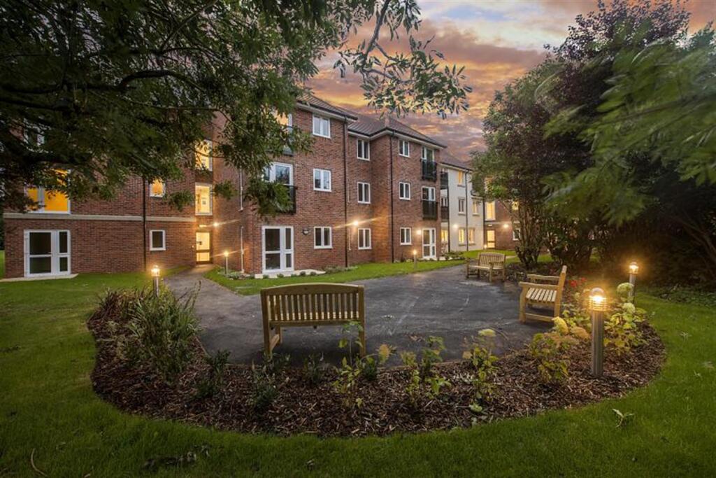 Main image of property: Chestnut Court, YO16