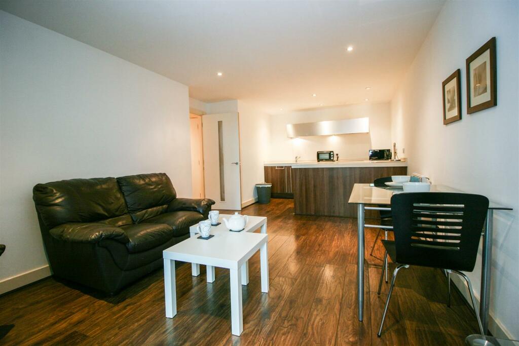 Additional property image - Orion, 90 Navigation Street