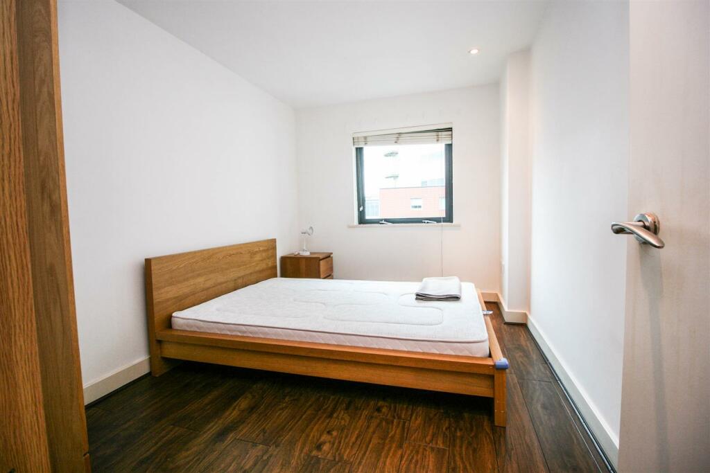 Additional property image - Orion, 90 Navigation Street