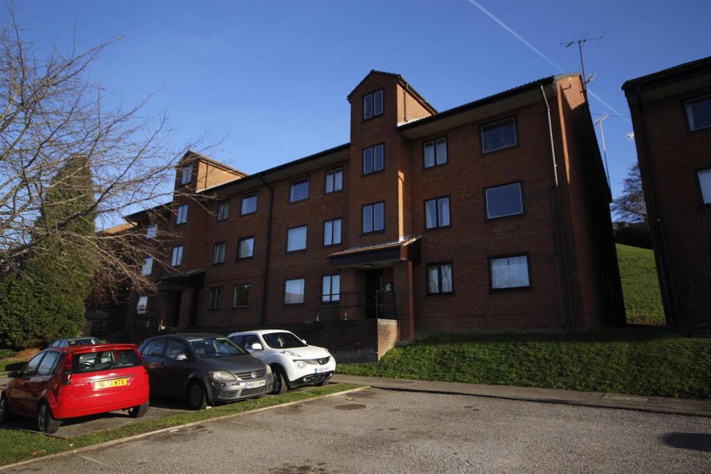 Main image of property: Tippett Rise, Reading