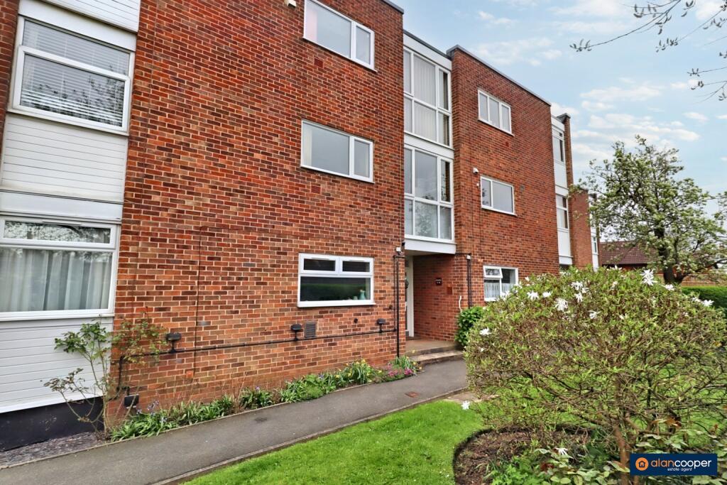 2 bedroom flat for sale in The Nook, Attleborough, Nuneaton, CV11 4LG, CV11