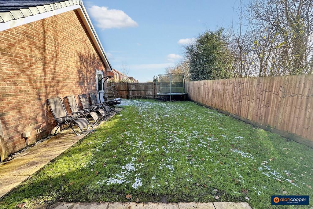 Additional property image - Adelie Road, Galley Common, Nuneaton, CV10 9GZ