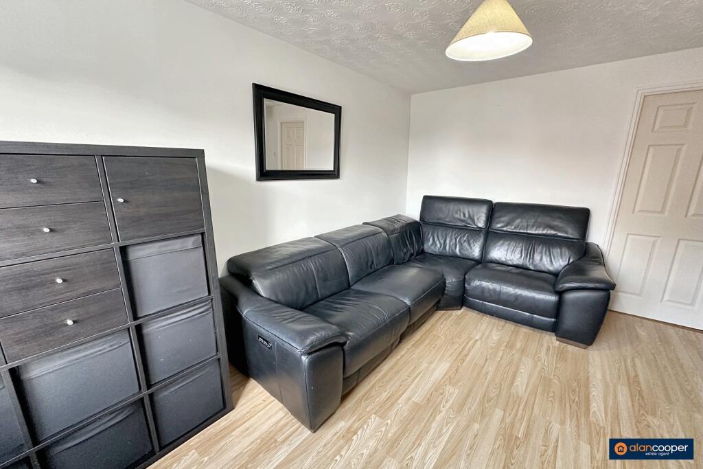 Additional property image - Penshurst Way, Maple Park, Nuneaton, CV11 4XN