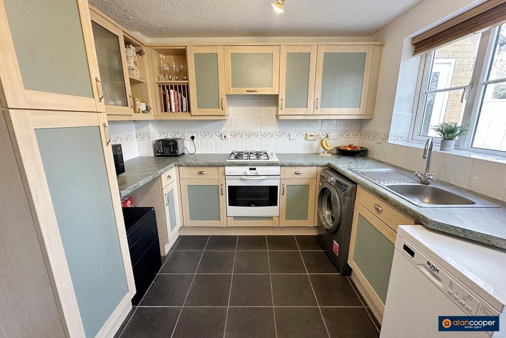 Additional property image - Penshurst Way, Maple Park, Nuneaton, CV11 4XN